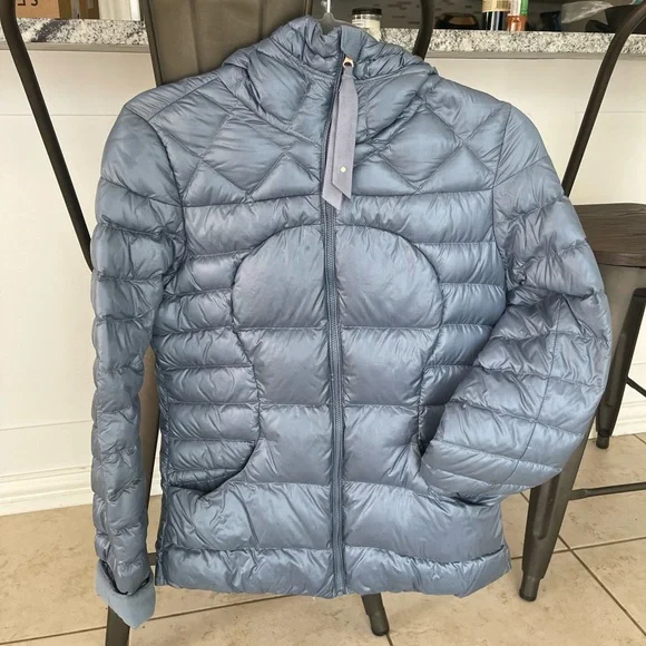 Lululemon Fluffin Awesome Jacket - Goose Down - Picture 3 of 9